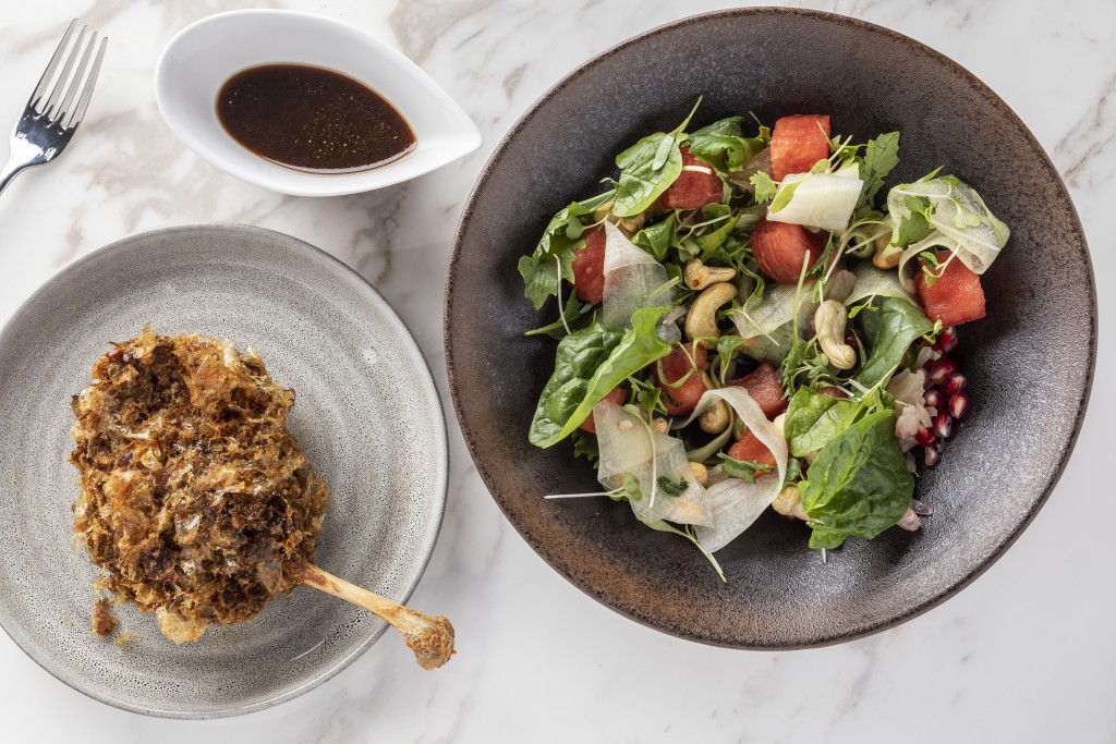 ダックコンフィとスイカのサラダ「Conﬁt Duck Watermelon Salad」